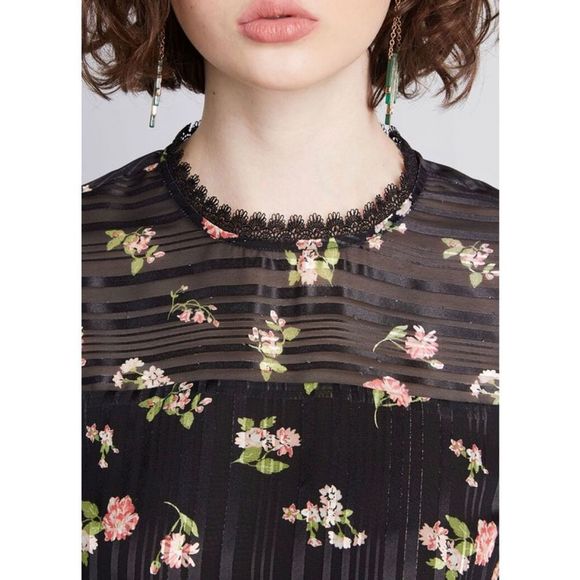 ModCloth Small Accentuated Ease Floral Blouse - Picture 2 of 16